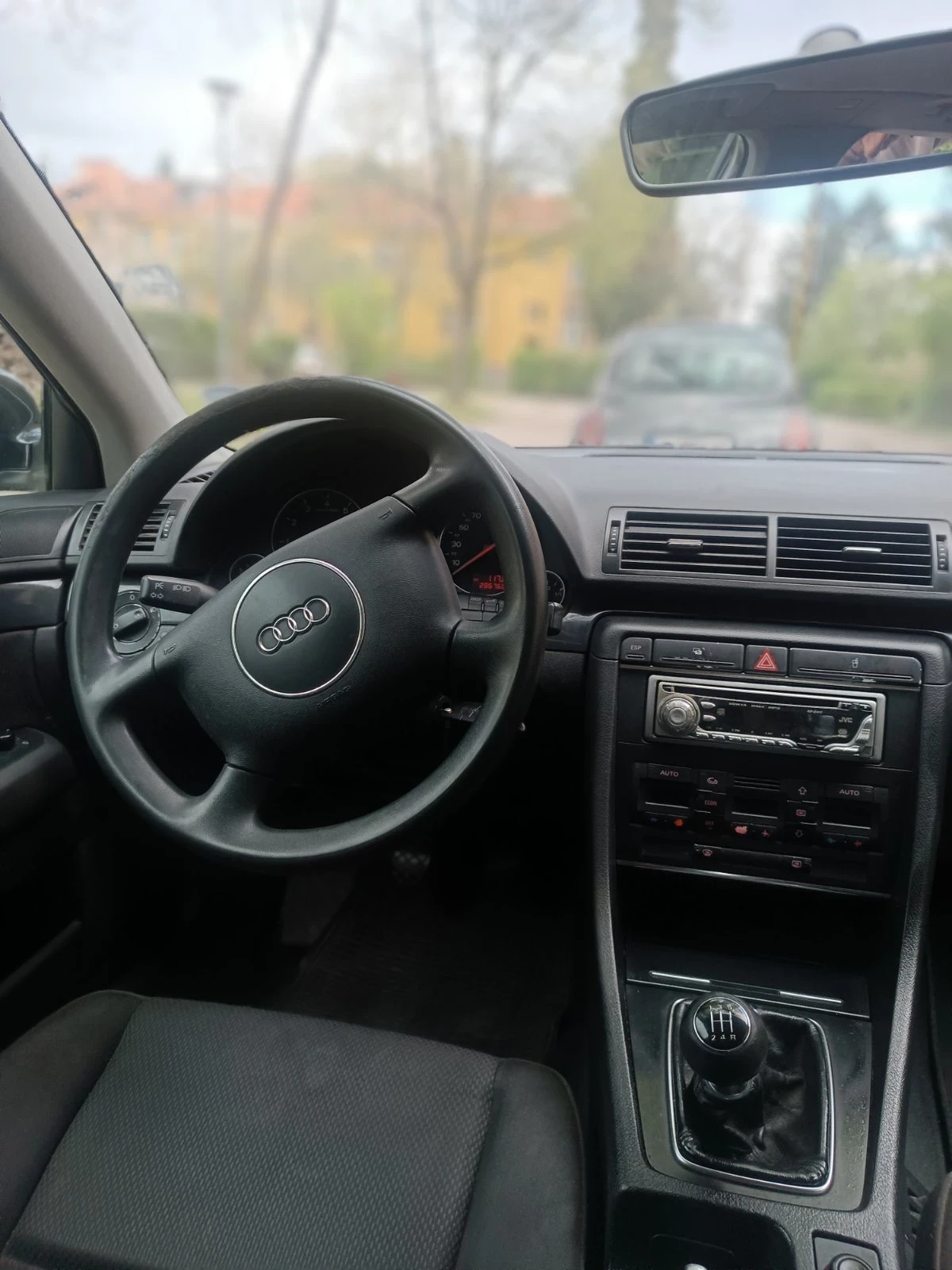 Audi A4  - изображение 5