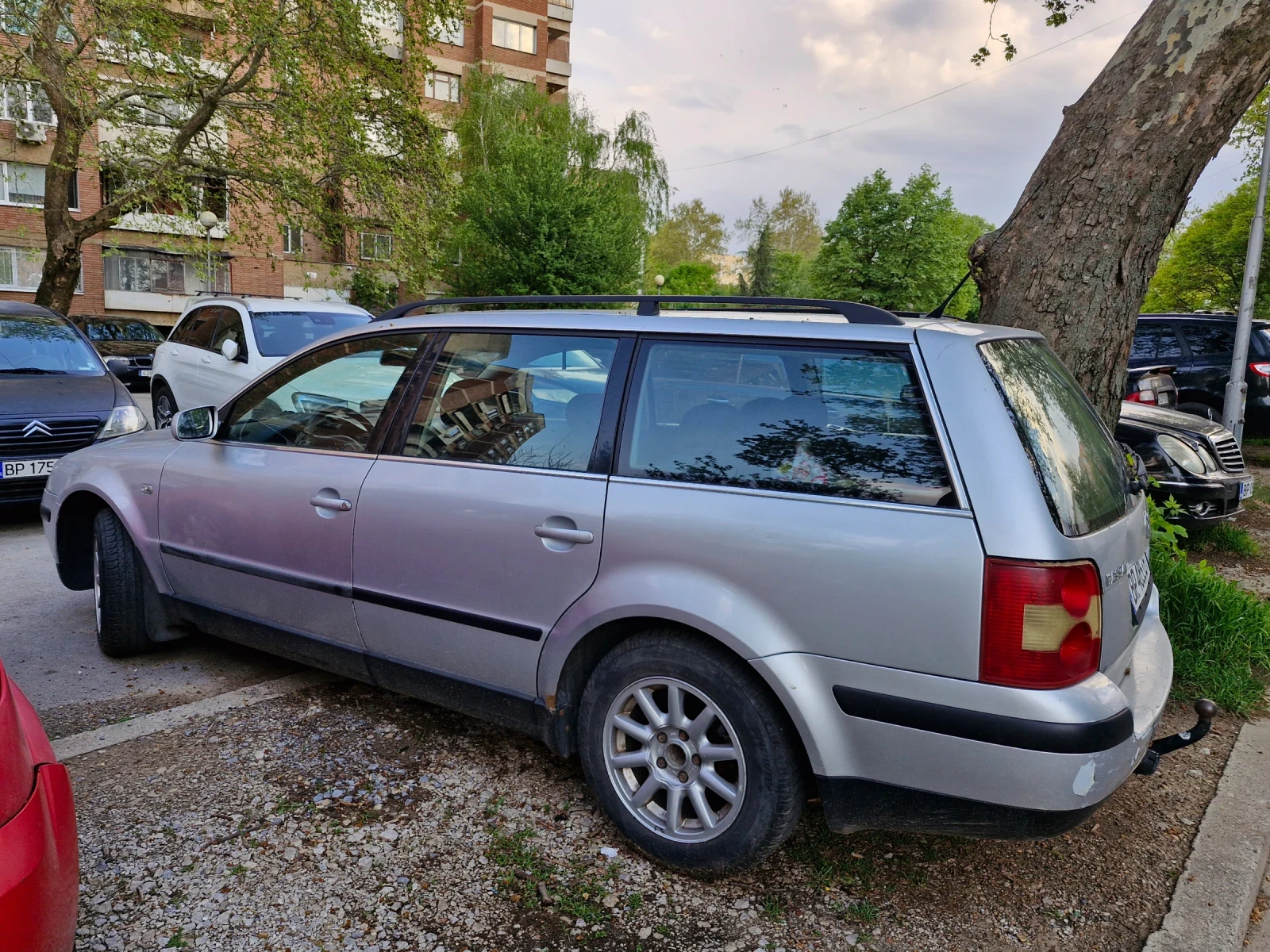 VW Passat Комби - изображение 2
