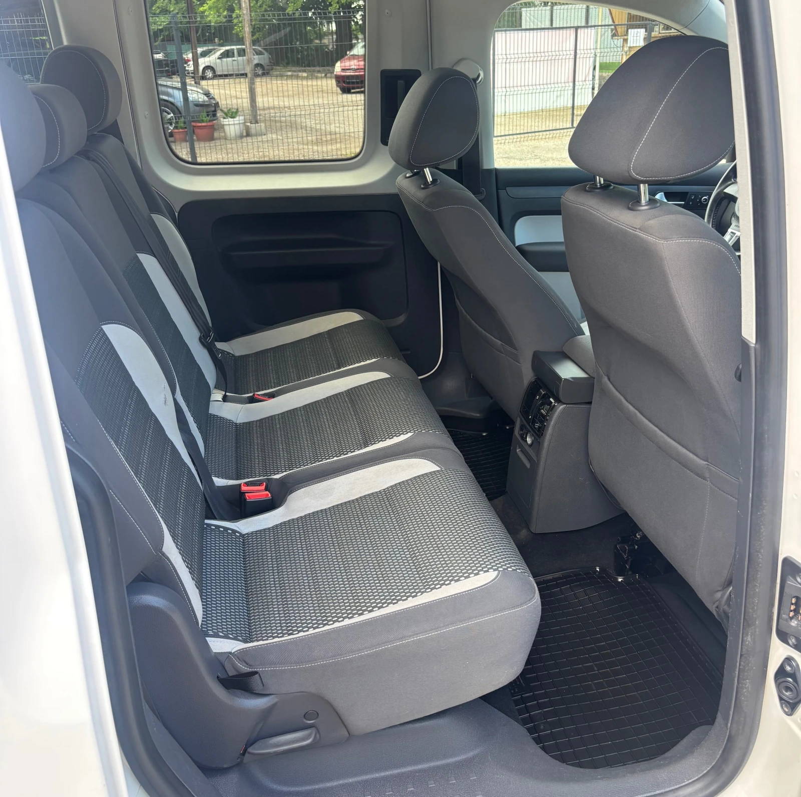 VW Caddy CROSS - изображение 9