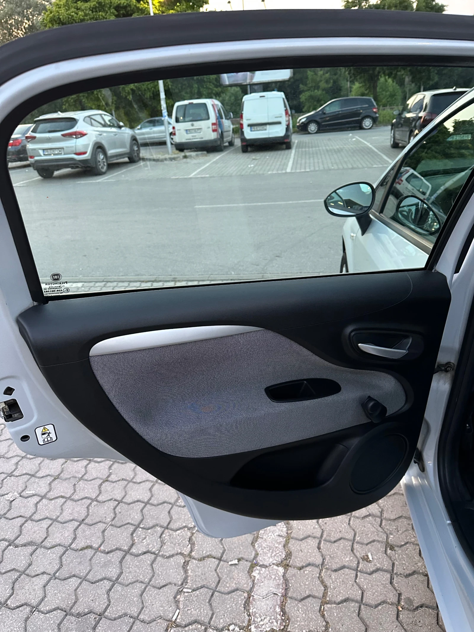 Fiat Punto Fiat Punto 1.4 EVO бензин - изображение 10