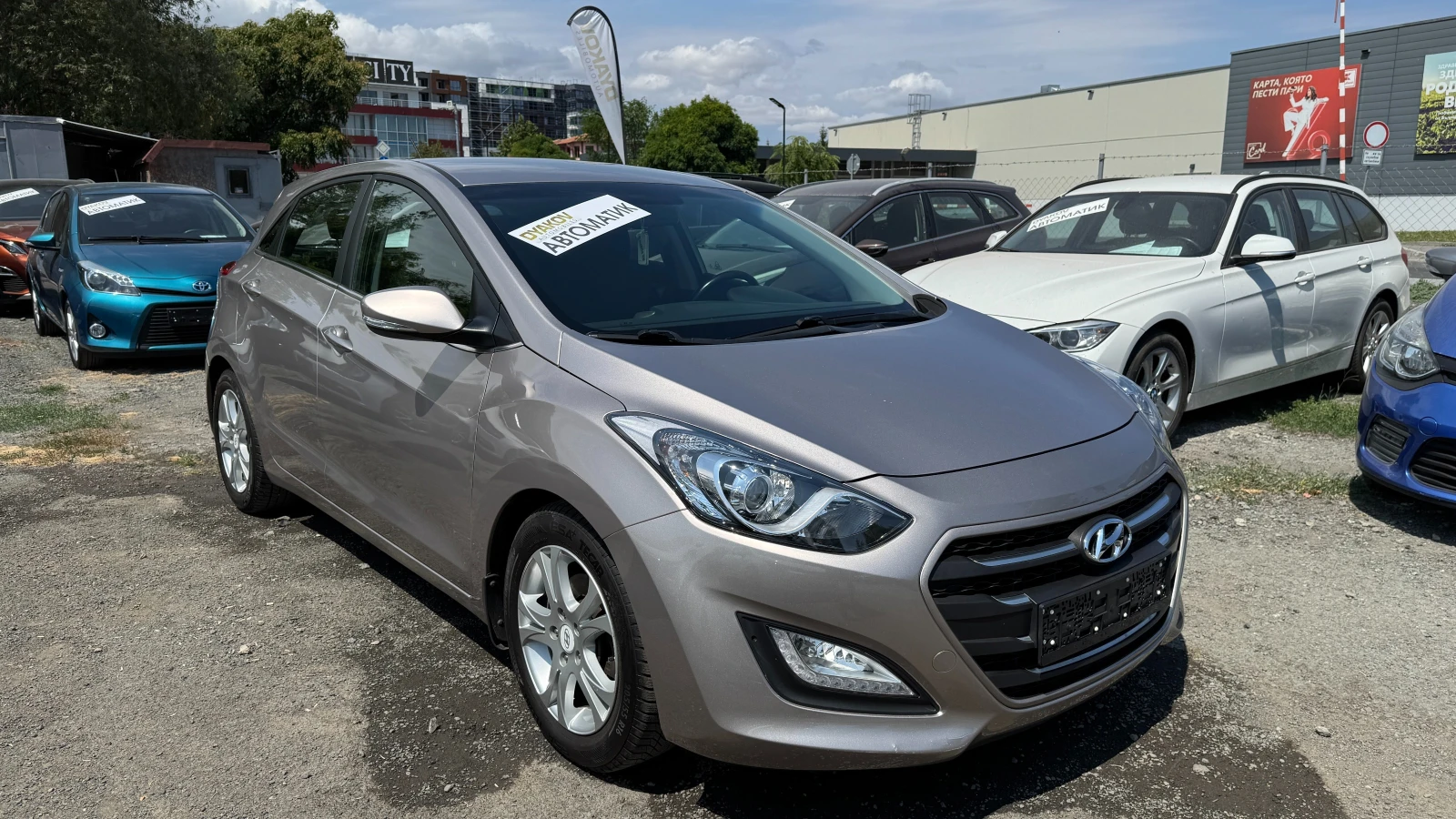 Hyundai I30 1.6i Внос ШВЕЙЦАРИЯ!Автоматик, Navi, PDC, LED, Car - изображение 3
