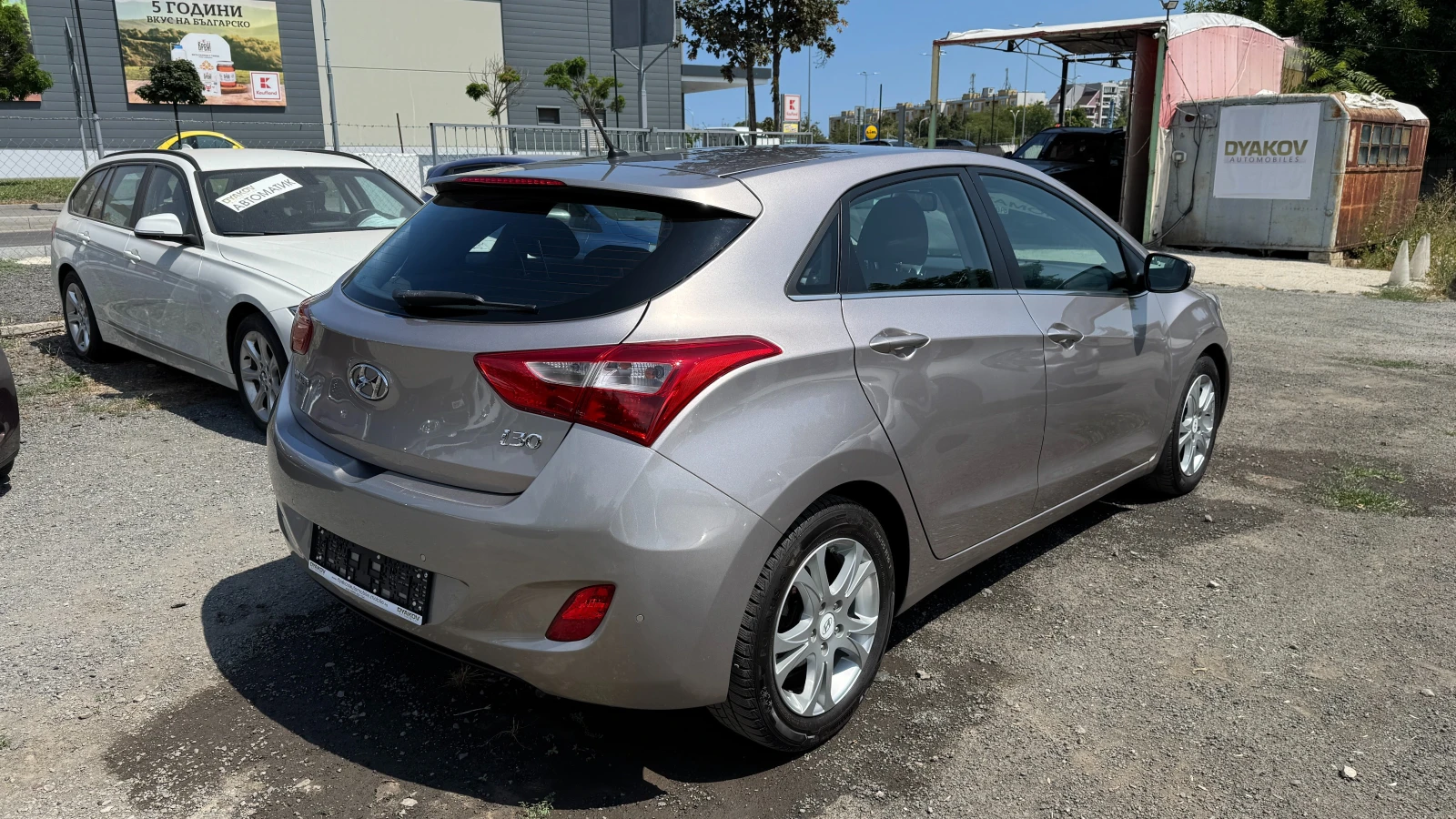 Hyundai I30 1.6i Внос ШВЕЙЦАРИЯ!Автоматик, Navi, PDC, LED, Car - изображение 5