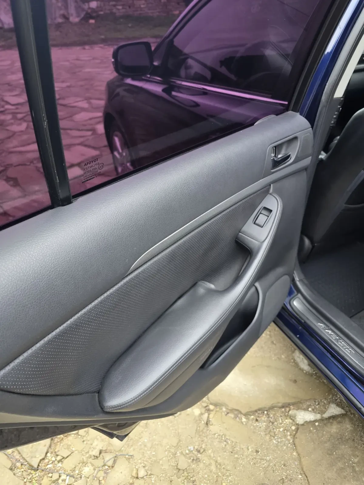 Toyota Avensis  - изображение 9