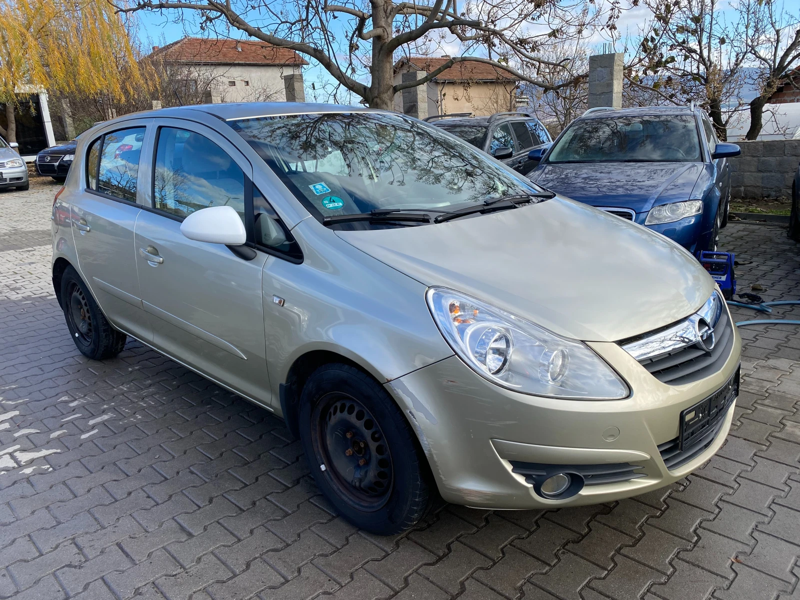 Opel Corsa 1.2 80 �.� | Mobile.bg � ����������� 6