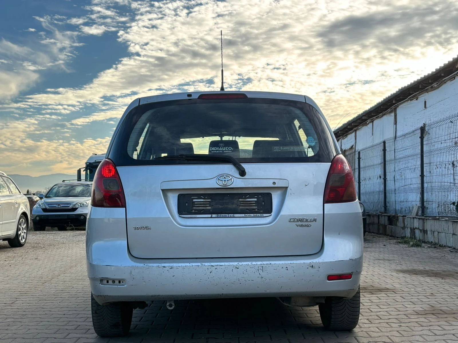 Toyota Corolla verso / 1.6I / GAS / 110 HP / EURO 4 / | Mobile.bg � ����������� 4