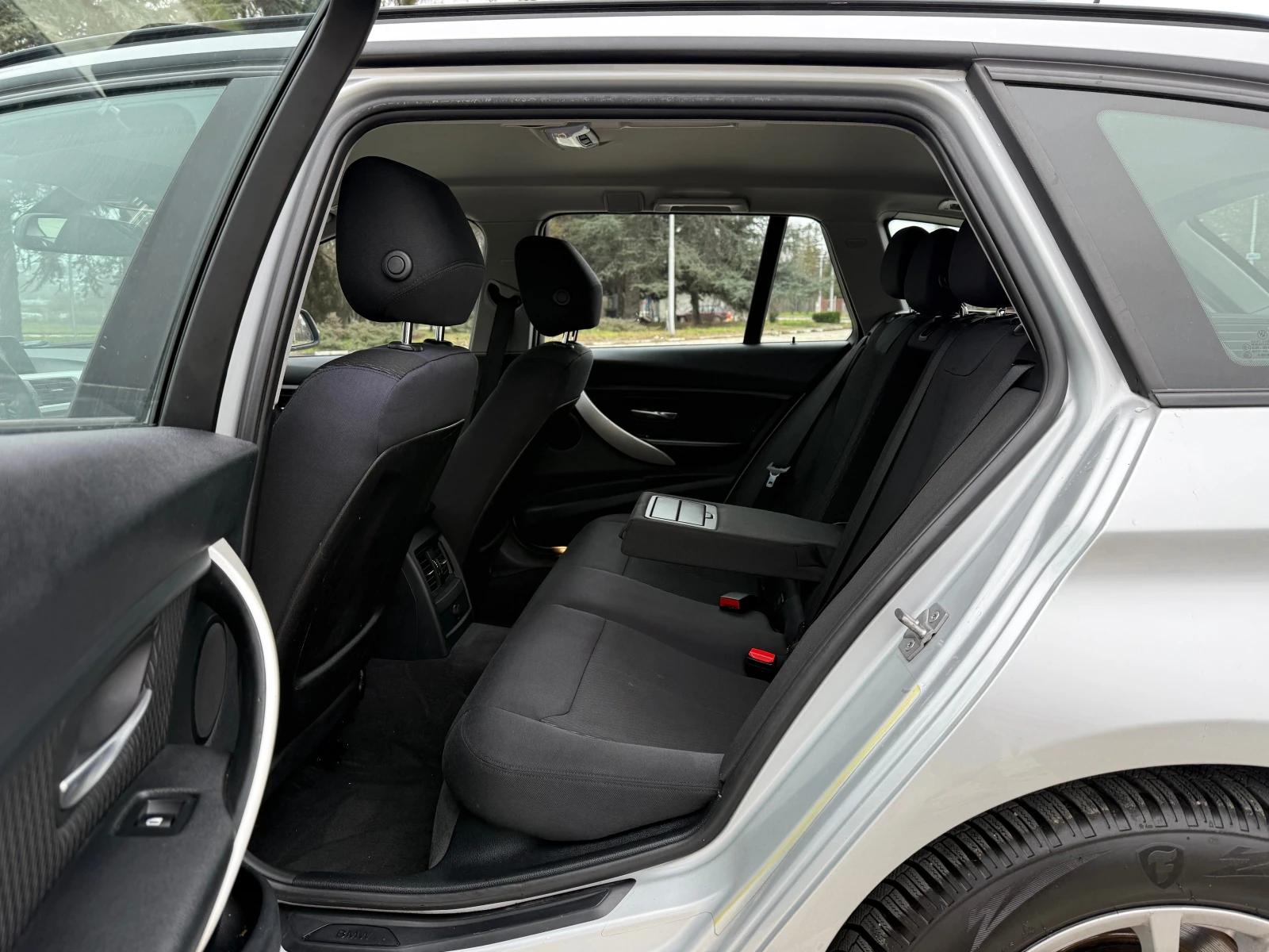 BMW 320 2.0///4x4///Xdrive///Automatic///TOP///, снимка 11 - Автомобили и джипове - 53538526