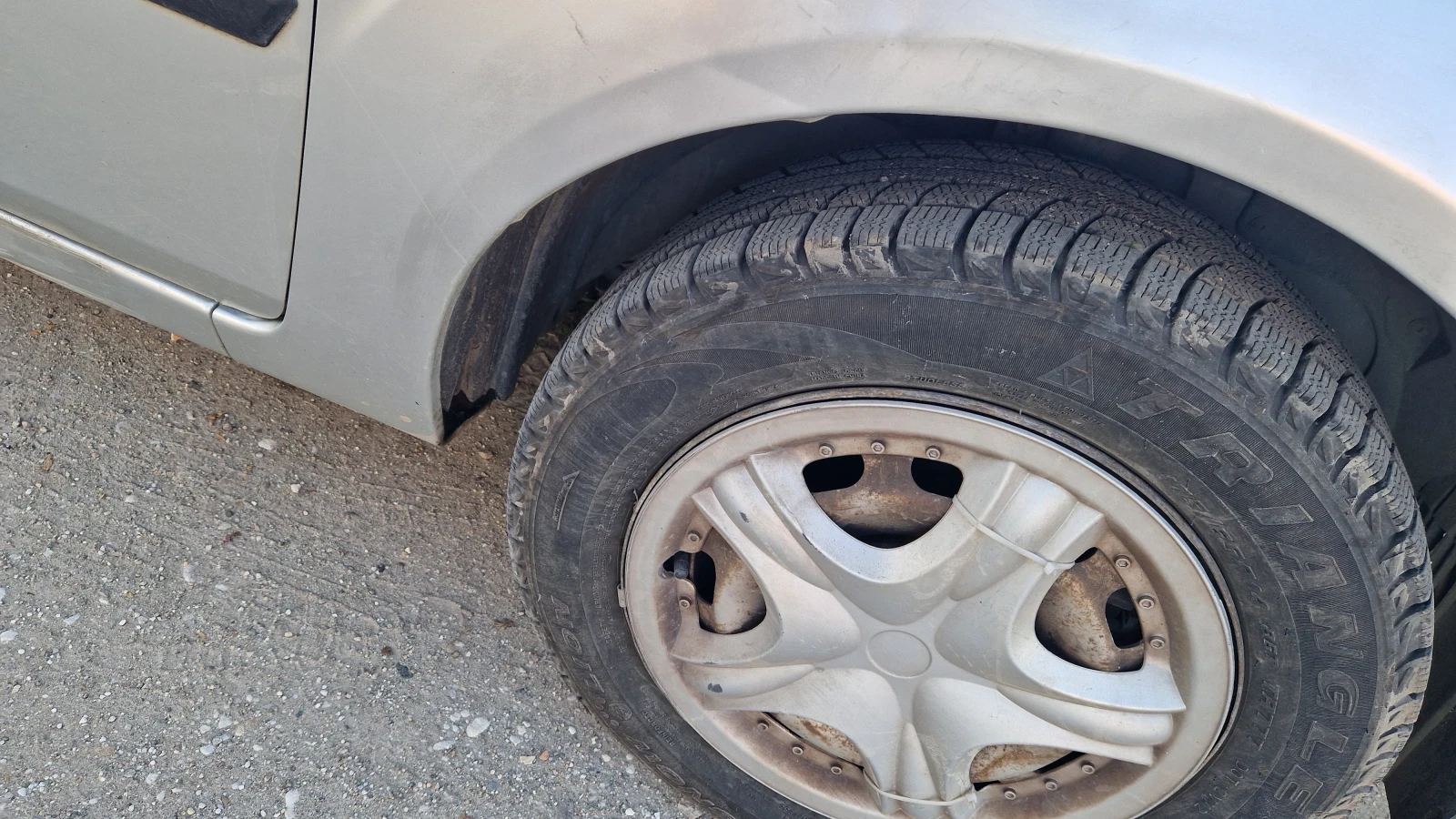 Ford Fiesta, снимка 8 - Автомобили и джипове - 53921126