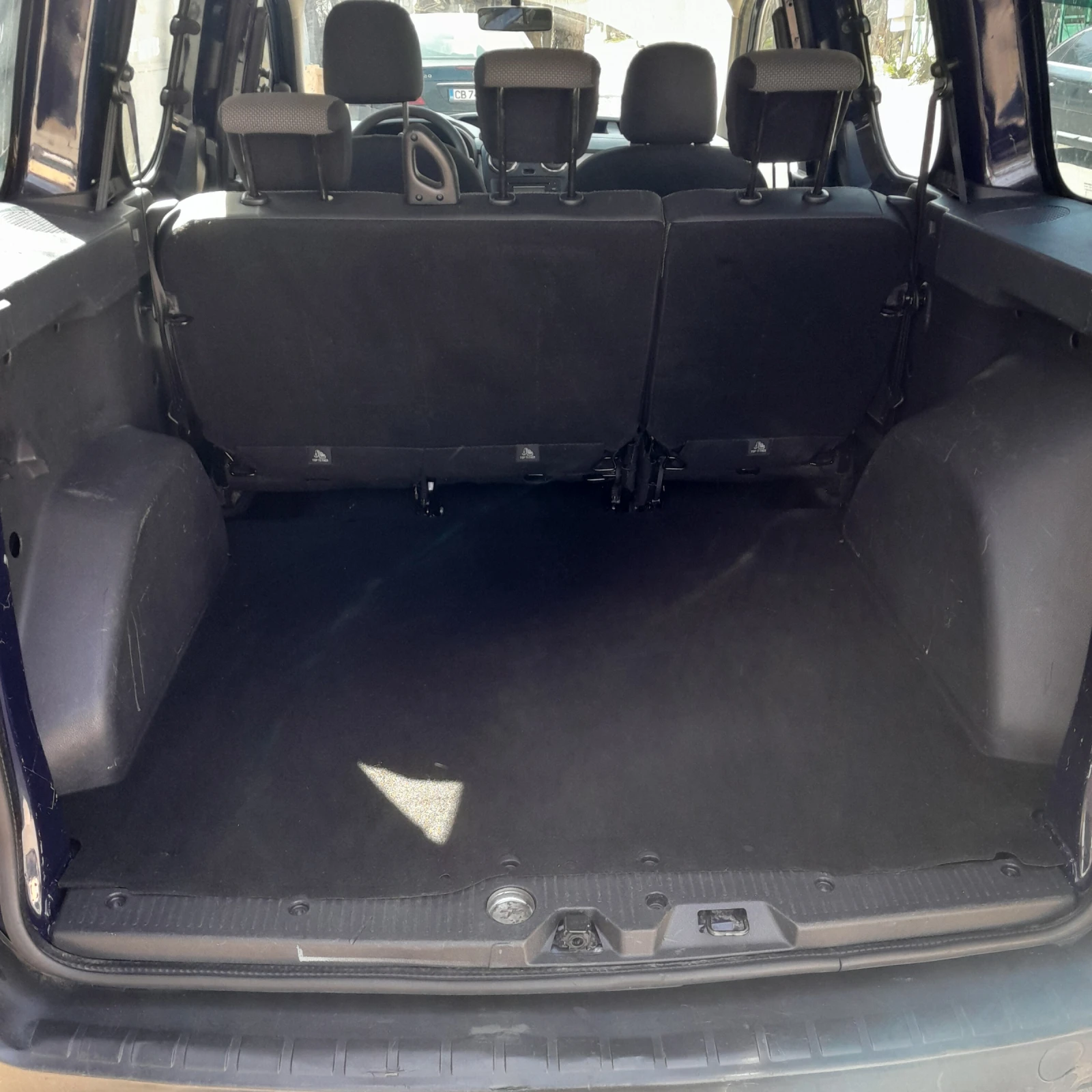 Dacia Dokker 1, 6 MPI, снимка 8 - Автомобили и джипове - 54115648