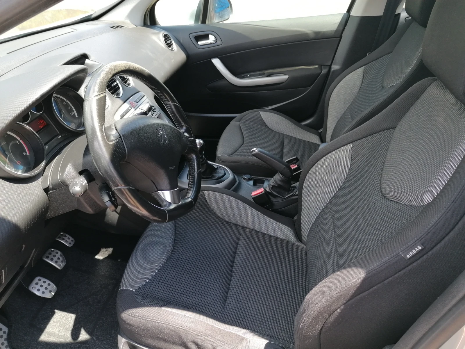 Peugeot 308, снимка 8 - Автомобили и джипове - 54240501