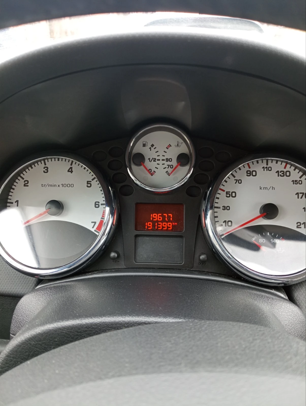 Peugeot 207, снимка 6 - Автомобили и джипове - 54415285