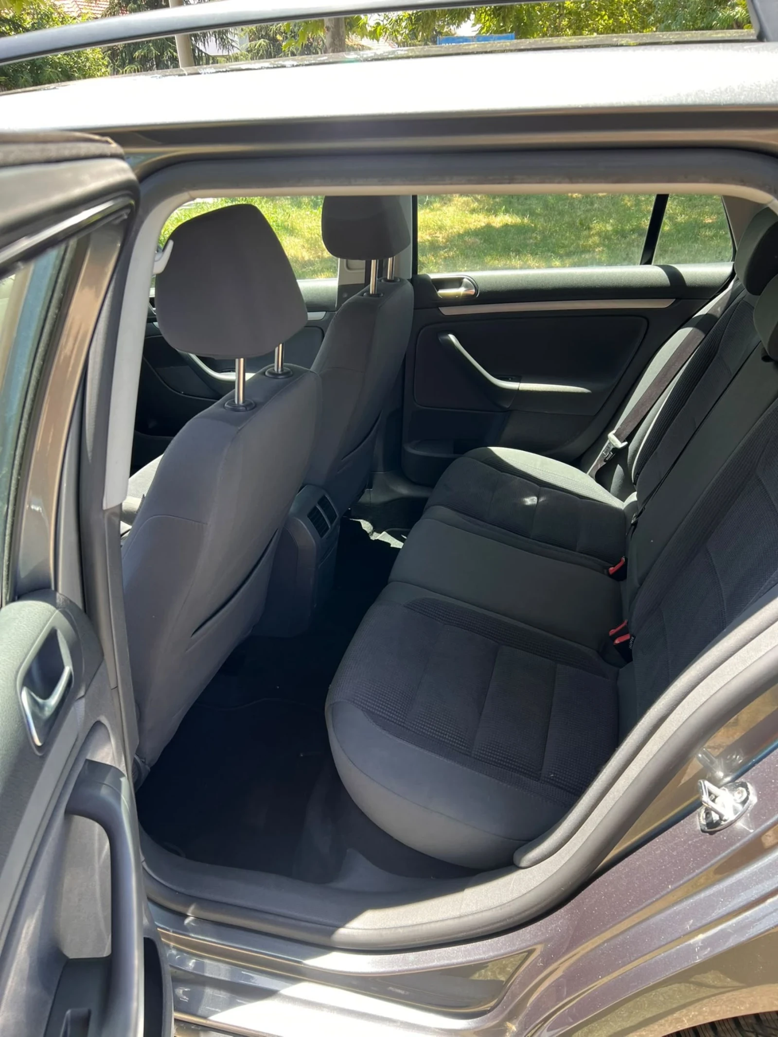 Kia Rio, снимка 15 - Автомобили и джипове - 55125651