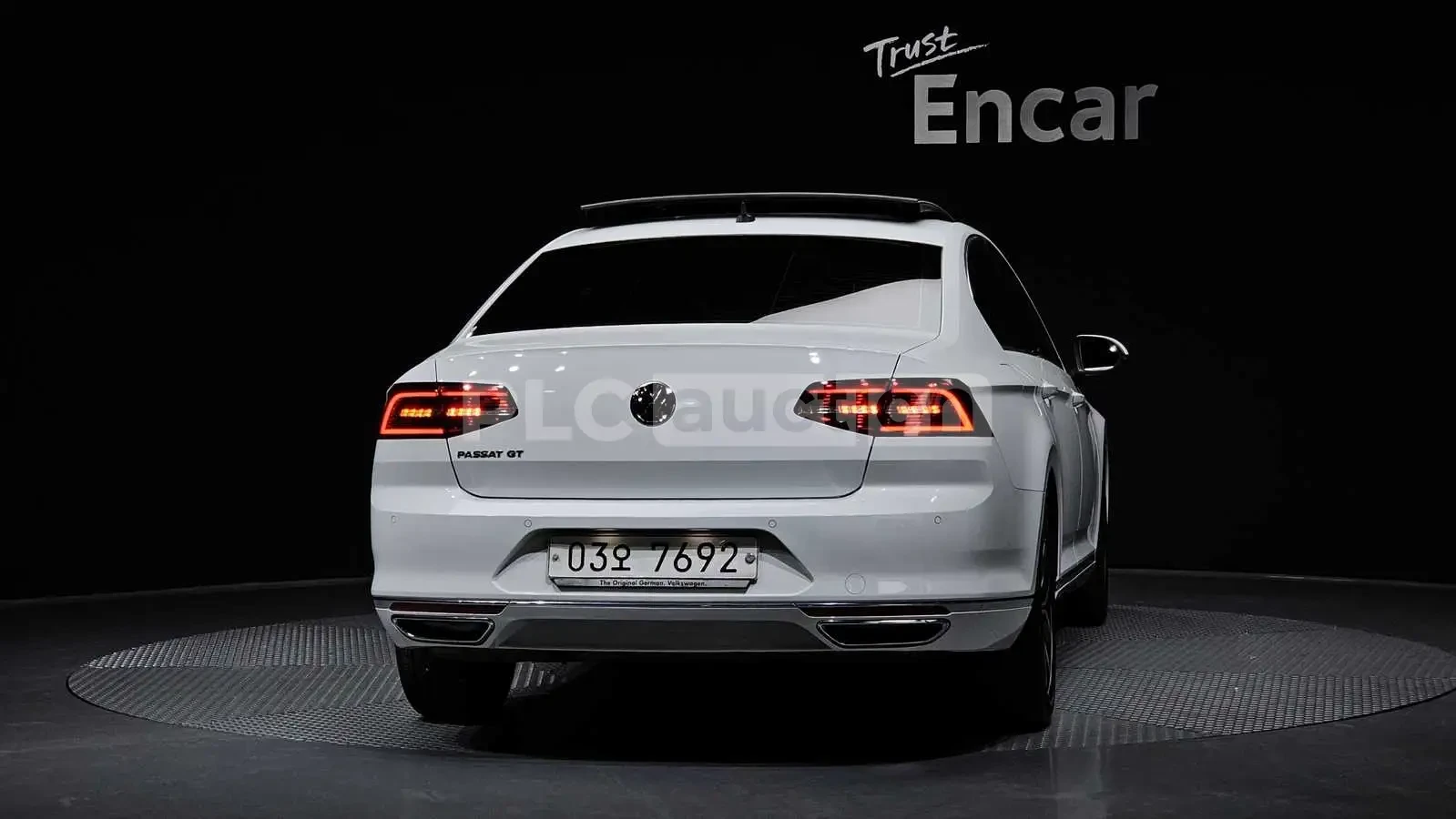 VW Passat 2.0TDI PRESTIGE! PANO/360CAM/FULL, снимка 4 - Автомобили и джипове - 55225495