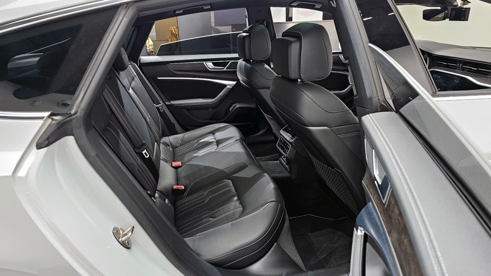 Audi A7 3.0 TFSI Quattro, FULL, снимка 11 - Автомобили и джипове - 55377678