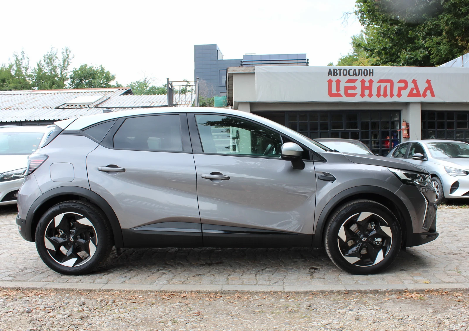 Renault Captur E-TECH HYBRID   600 км. НОВ ВНОС ГАРАНЦИЯ, снимка 4 - Автомобили и джипове - 55594316