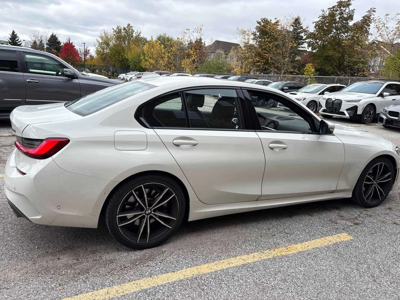 BMW 330 * xDrive * CARFAX * ����� �� ����������� | Mobile.bg � ����������� 3