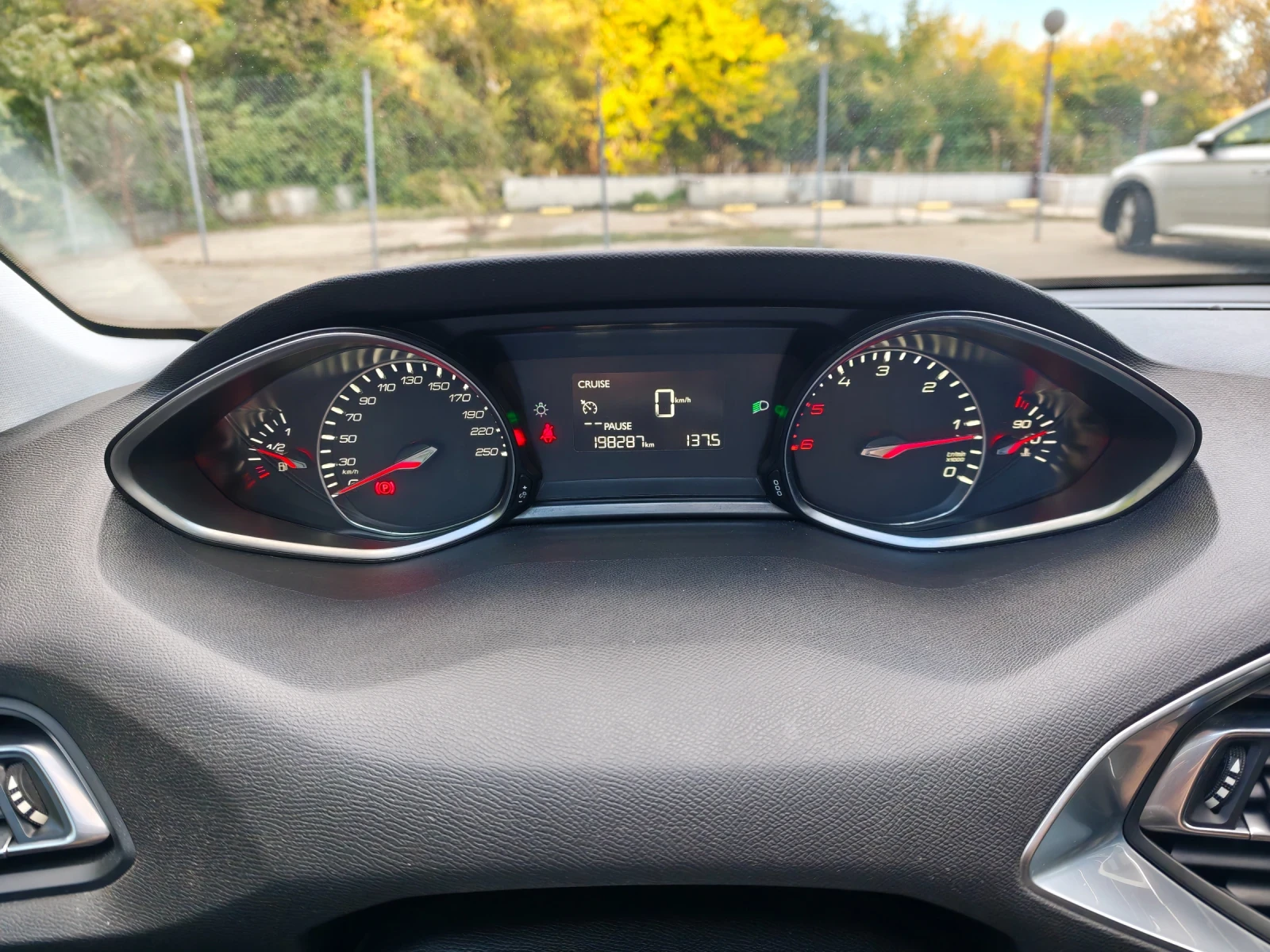 Peugeot 308 SW Allure, снимка 6 - Автомобили и джипове - 56699491