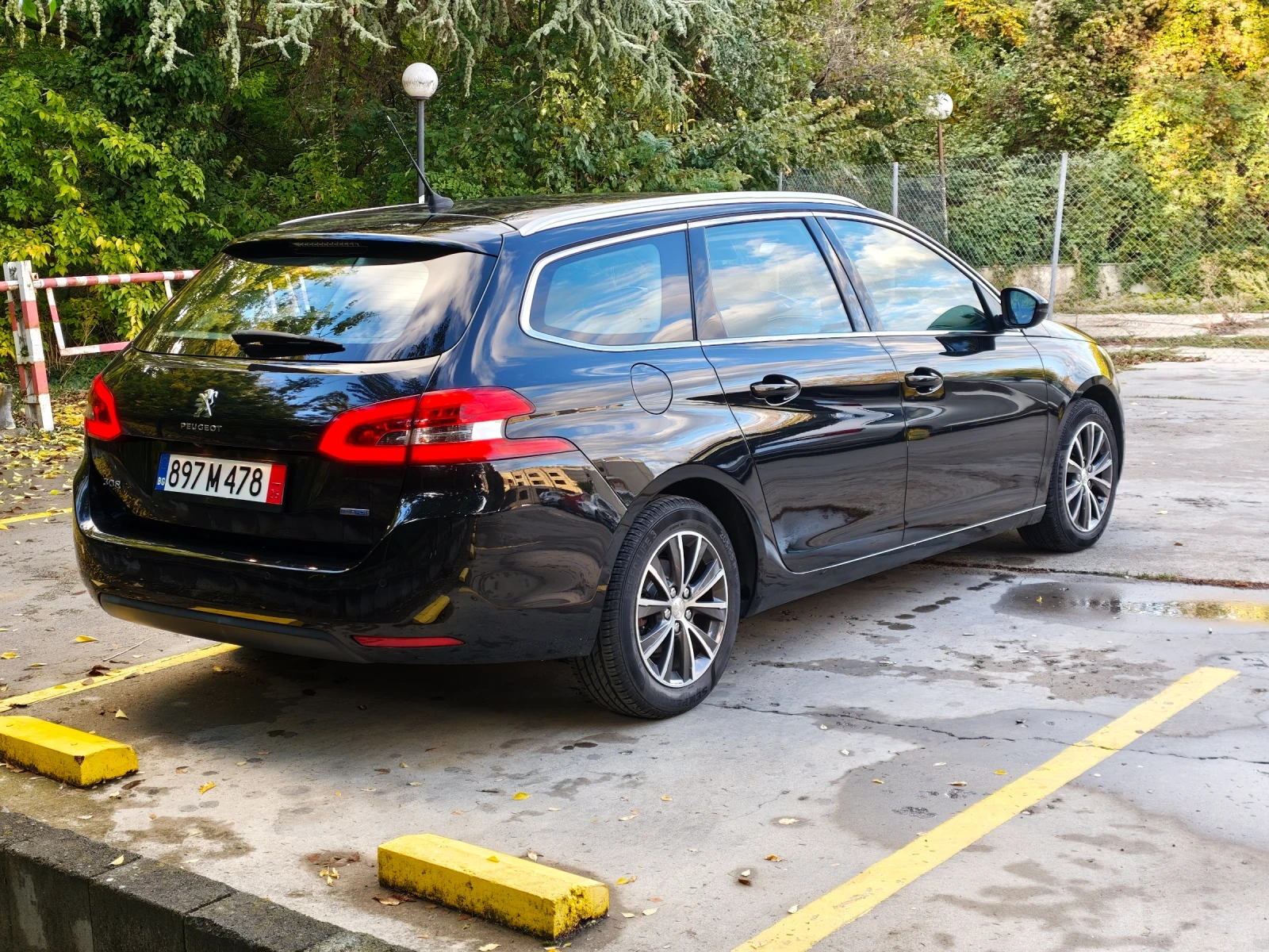 Peugeot 308 SW Allure, снимка 4 - Автомобили и джипове - 56699491