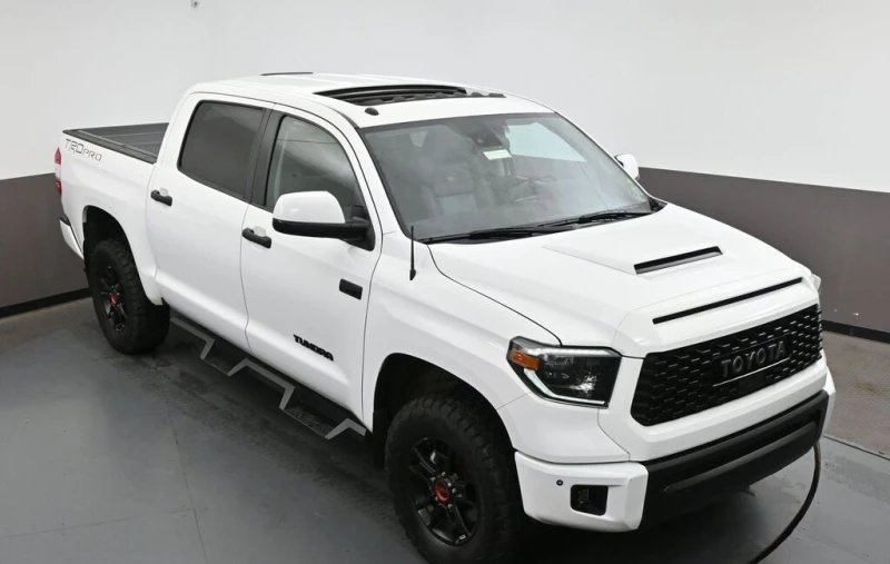 Toyota Tundra TRD PRO 4x4, снимка 1 - Автомобили и джипове - 49459634