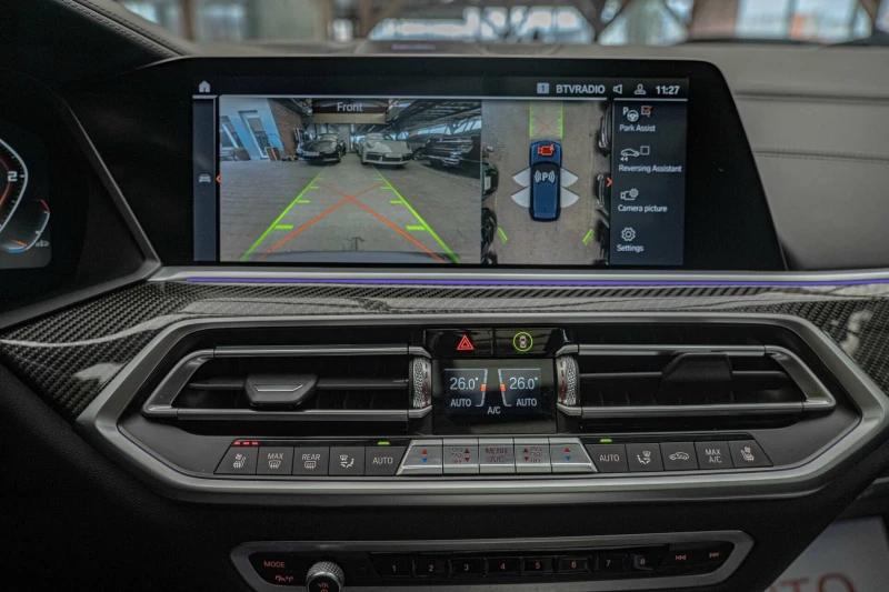 BMW X5 M50D/Swarovski/Bowers & Wilkins Diamond/Sky Lounge, снимка 11 - Автомобили и джипове - 52377227