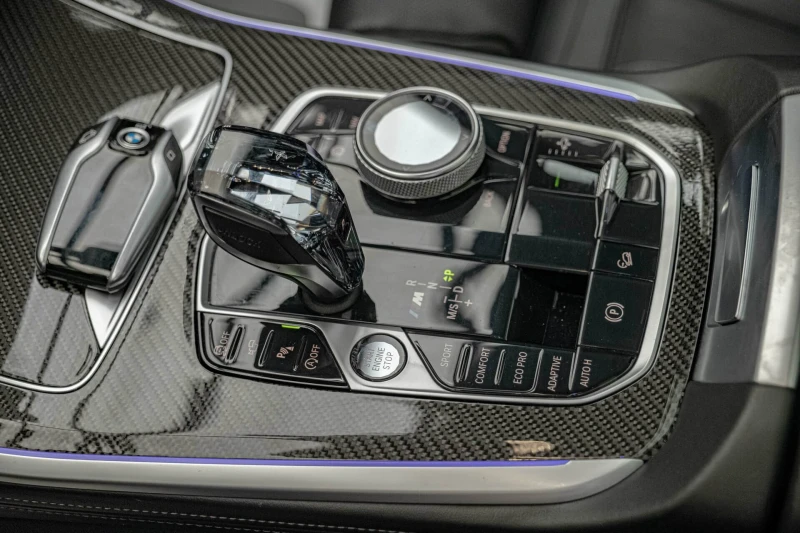 BMW X5 M50D/Swarovski/Bowers & Wilkins Diamond/Sky Lounge, снимка 10 - Автомобили и джипове - 52377227