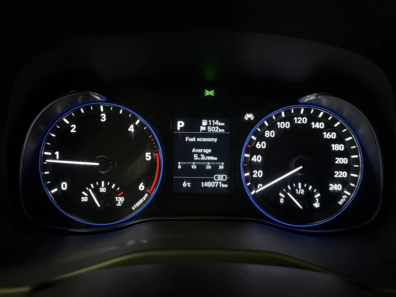 Hyundai Kona 1.6 CRDI 136 к.с., снимка 12 - Автомобили и джипове - 52788257