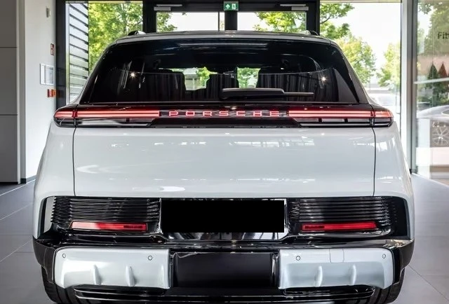 Porsche Cayenne ELECTRIC * NEW 2026* BOSE PANORAMA HEAD-UP, снимка 4 - Автомобили и джипове - 55905648