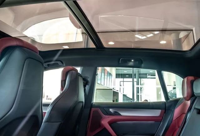 Porsche Cayenne ELECTRIC * NEW 2026* BOSE PANORAMA HEAD-UP, снимка 13 - Автомобили и джипове - 55905648