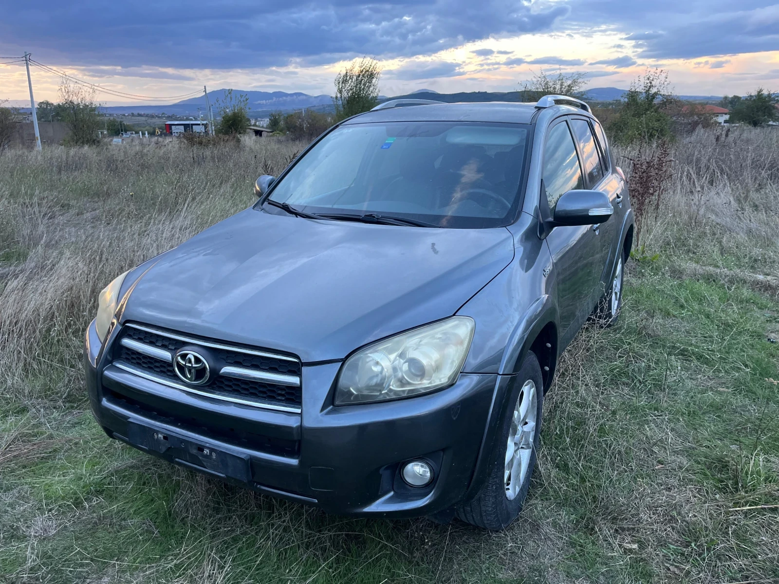 Toyota Rav4 2.2D-Cat 177 4x4 - изображение 7