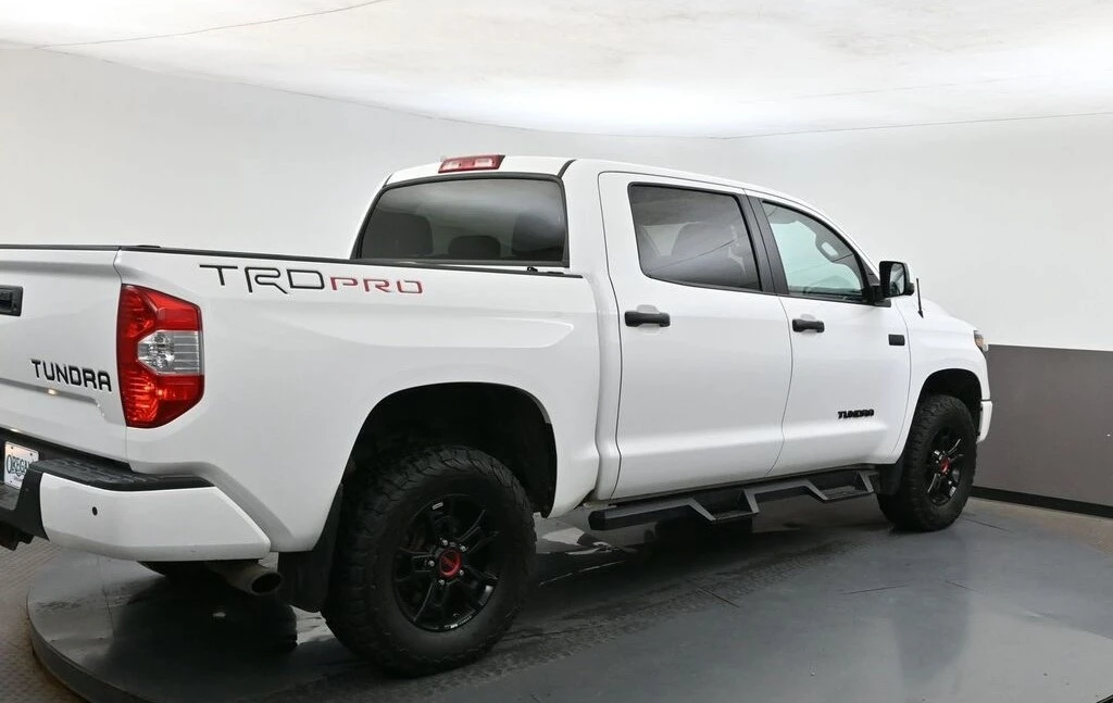 Toyota Tundra TRD PRO 4x4 - изображение 7