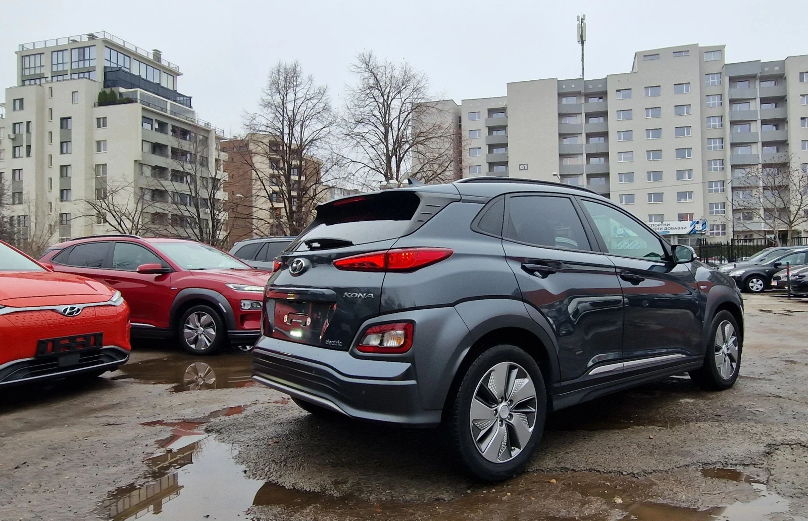 Hyundai Kona 64KW/Premium/SOH 99% - изображение 3