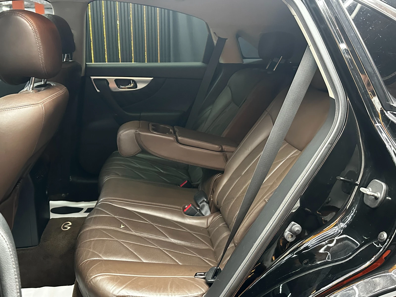 Infiniti Fx 35 3.5i 284 к.с./ГАРАНЦИЯ/БАРТЕР/ЛИЗИНГ/КОМЕНТАР, снимка 9 - Автомобили и джипове - 50769901