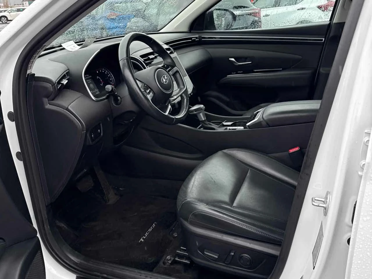 Hyundai Tucson Urban Edition  CARFAX, снимка 5 - Автомобили и джипове - 54089606