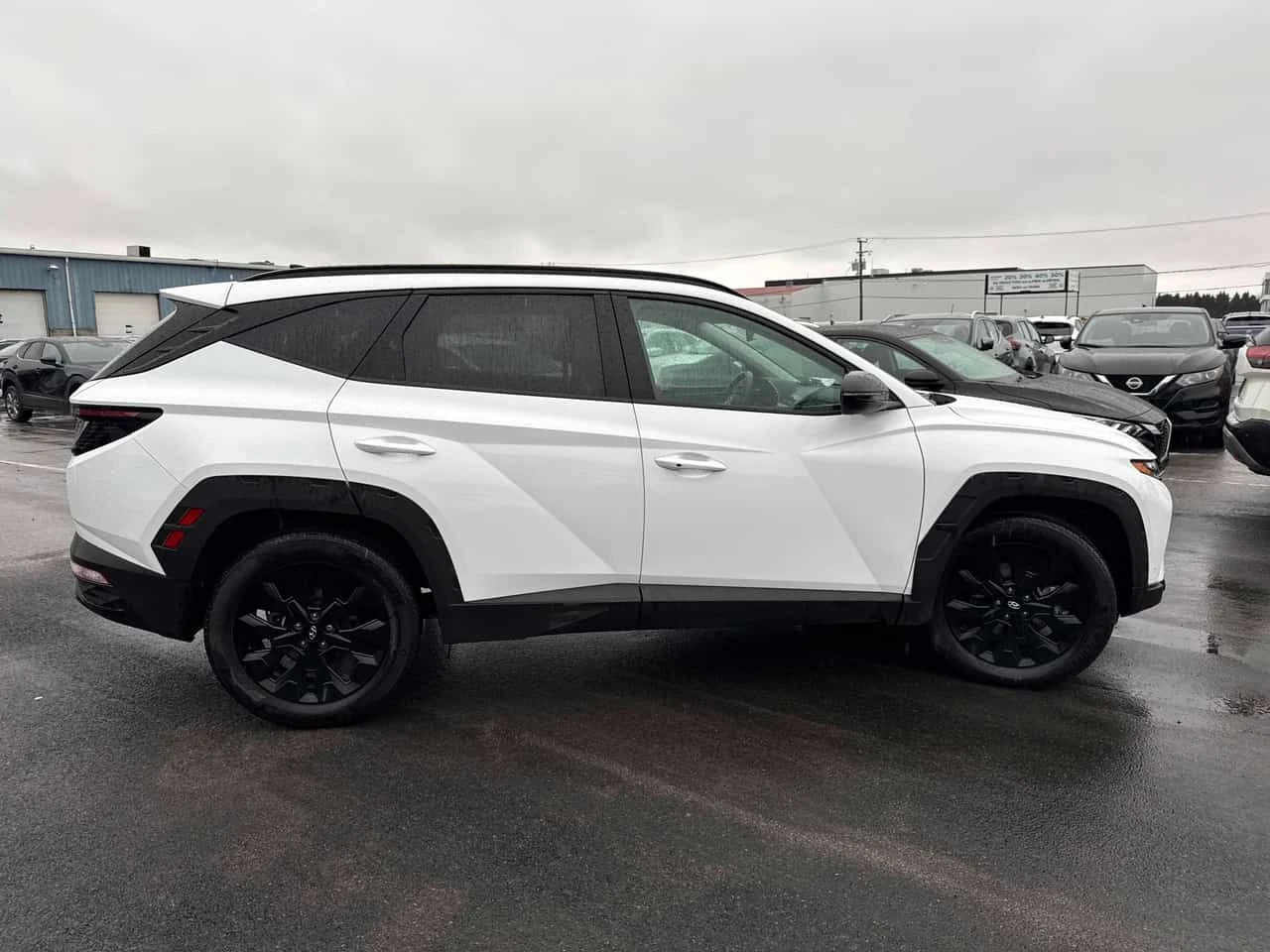 Hyundai Tucson Urban Edition  CARFAX, снимка 3 - Автомобили и джипове - 54089606