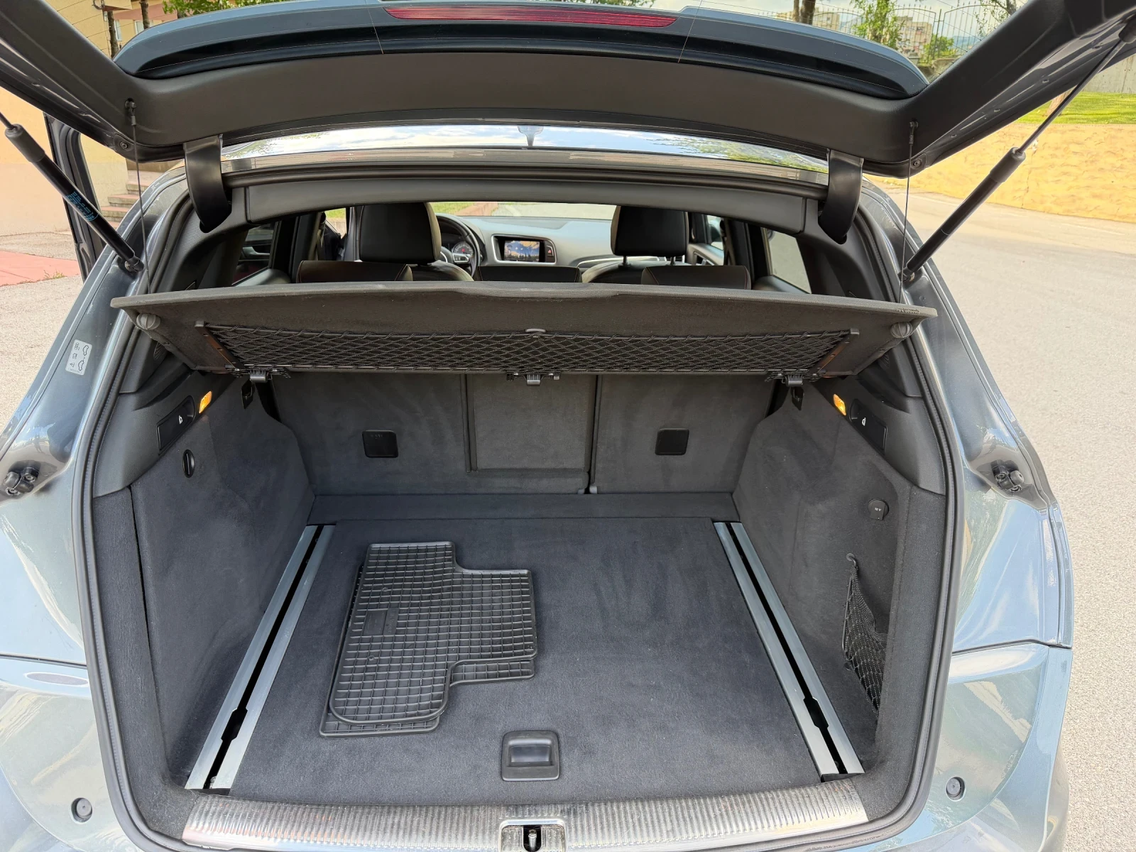 Audi SQ5 3.0BITDI/B&O/Дистроник/Carbon/Keyless, снимка 17 - Автомобили и джипове - 55411352