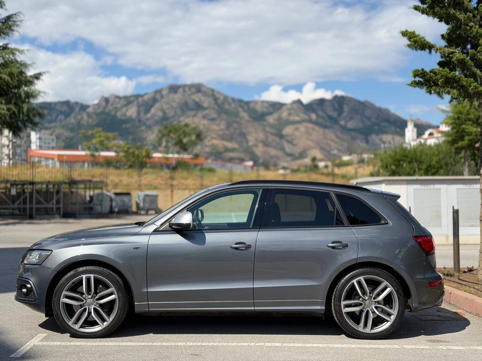 Audi SQ5 3.0BITDI/B&O/Дистроник/Carbon/Keyless, снимка 2 - Автомобили и джипове - 55411352
