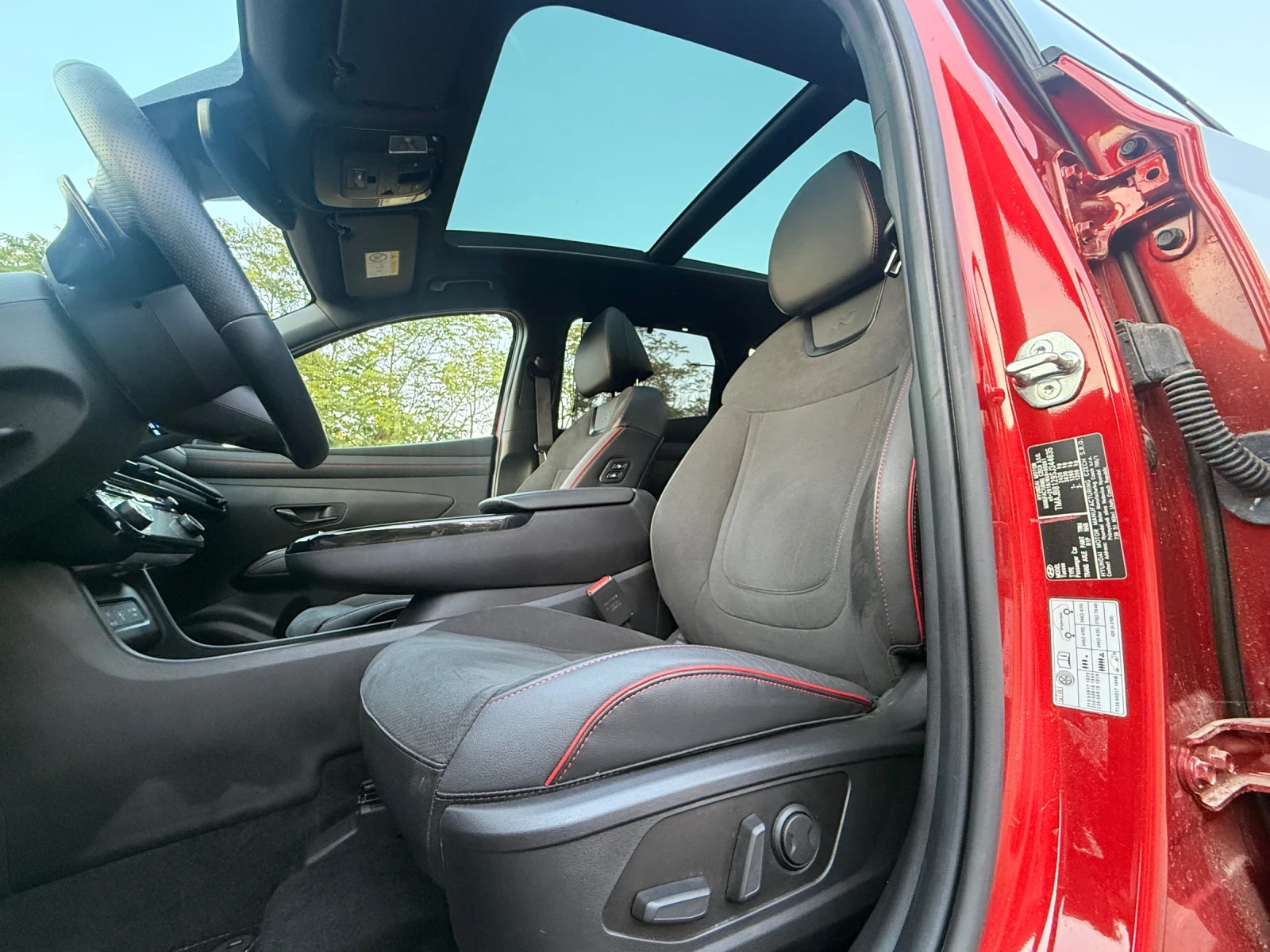 Hyundai Tucson 1.6 T-GDI PHEV 4WD N-Line LUX Pack. ГАРАНЦИЯ, снимка 9 - Автомобили и джипове - 55684037