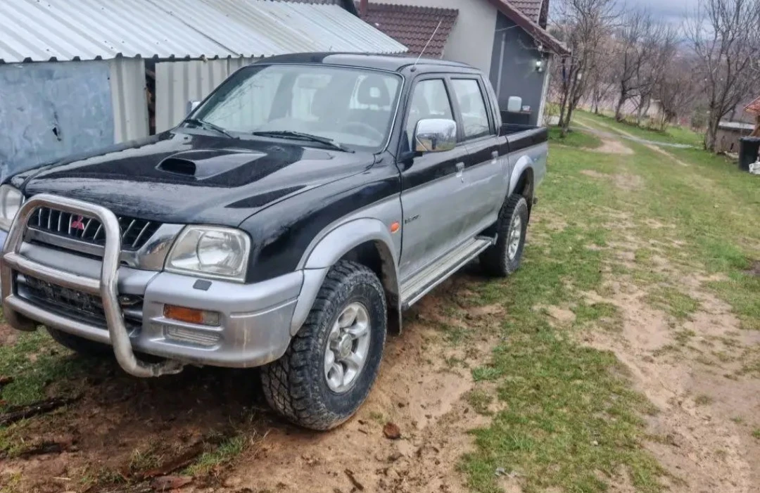 Mitsubishi L200, снимка 3 - Автомобили и джипове - 55766984