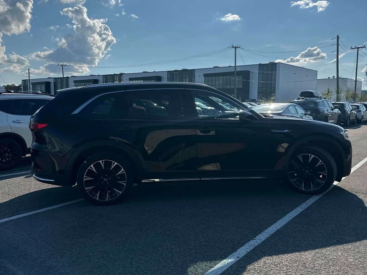 Mazda CX-90 GT * CARFAX * АВТОКРЕДИТ БЕЗ ПЪРВОНАЧАЛНА ВНОСКА* , снимка 3 - Автомобили и джипове - 56202536
