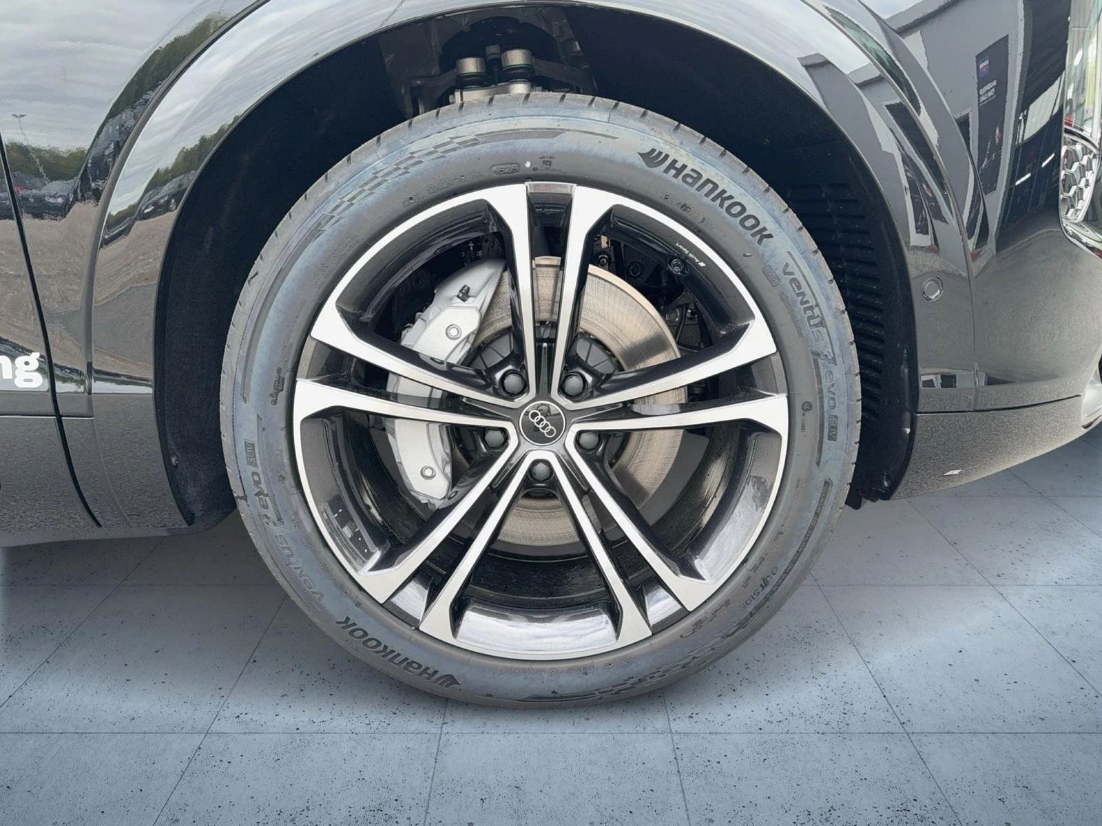 Audi Q7 S-LINE / TECH PLUS / MATRIX / PANO / HUD/ B&O/ 360, снимка 8 - Автомобили и джипове - 56337010