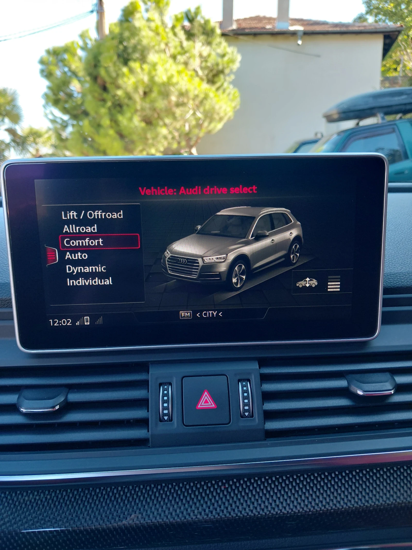 Audi SQ5, снимка 16 - Автомобили и джипове - 56356265