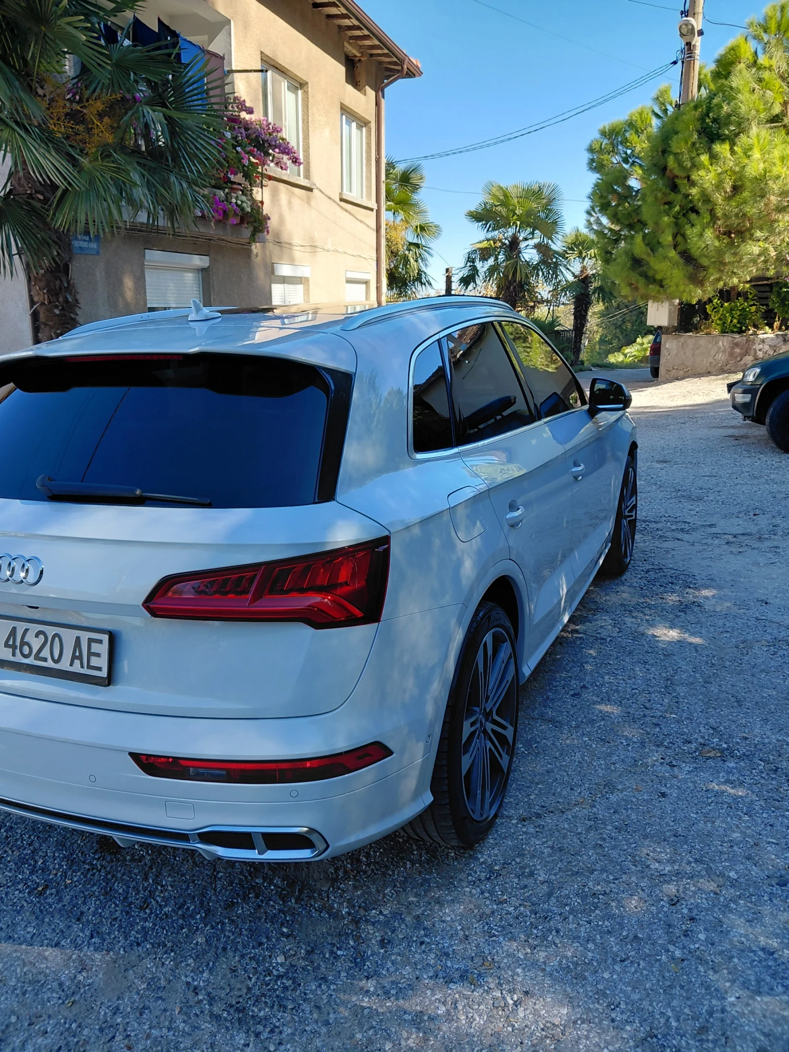 Audi SQ5, снимка 2 - Автомобили и джипове - 56356265