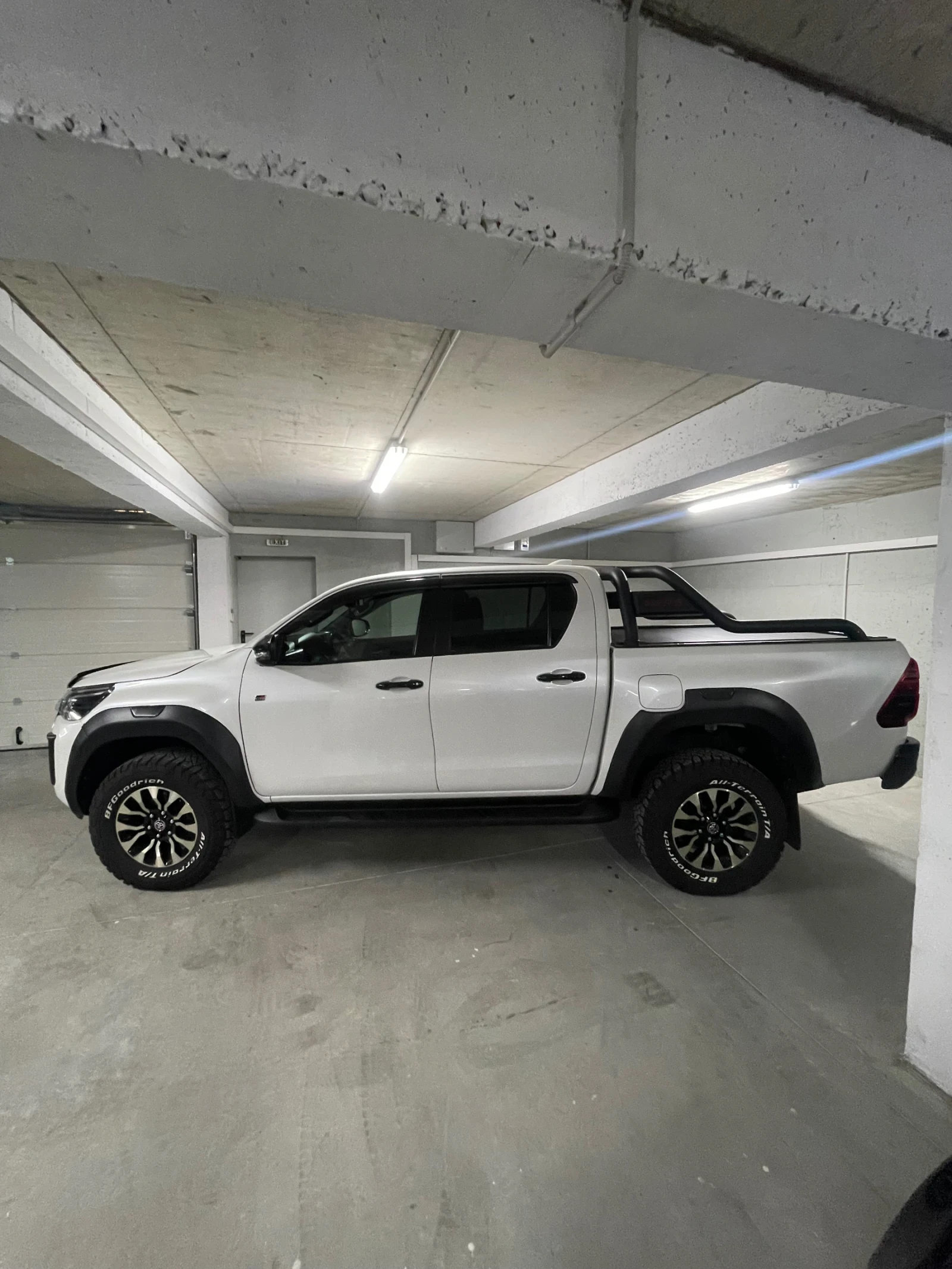 Toyota Hilux GR/JBL/������/�����/�������� �� 2034�/����!!! | Mobile.bg � ����������� 7