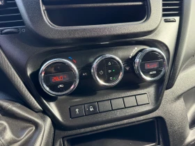 Обява за продажба на Iveco Daily 3.0HPI* 35C17* Климатик* 2 стр. Щора* Падащ борд ~34 800 лв. - изображение 5 | Auto.bg Обява за продажба на Iveco Daily 3.0HPI* 35C17* Климатик* 2 стр. Щора* Падащ борд ~34 800 лв. - изображение 5