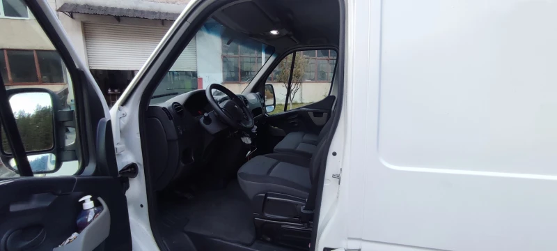 Renault Master, снимка 4 - Бусове и автобуси - 49076580