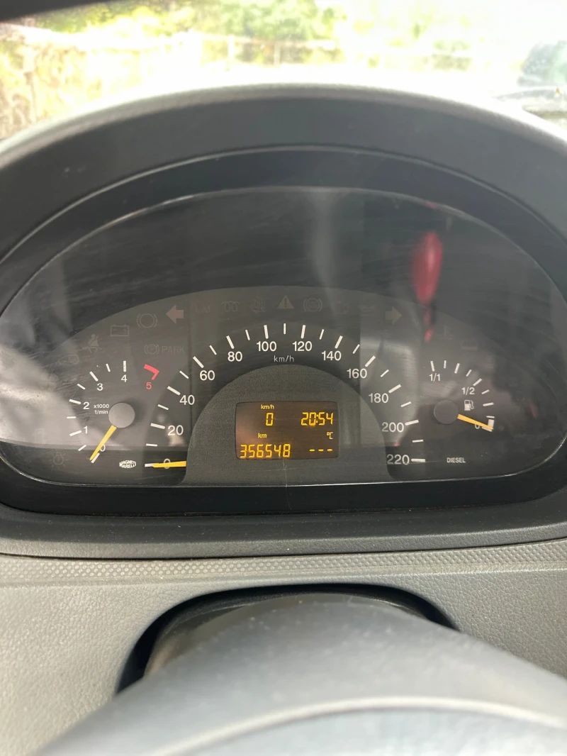 Mercedes-Benz Vito, снимка 11 - Бусове и автобуси - 52613934