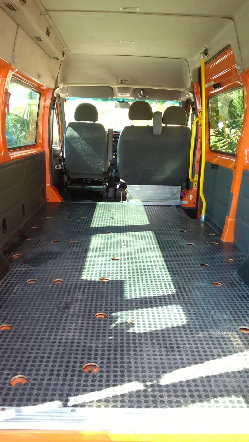 Ford Transit RWD DI 2.4 116hp BUS, снимка 17 - Бусове и автобуси - 52665122