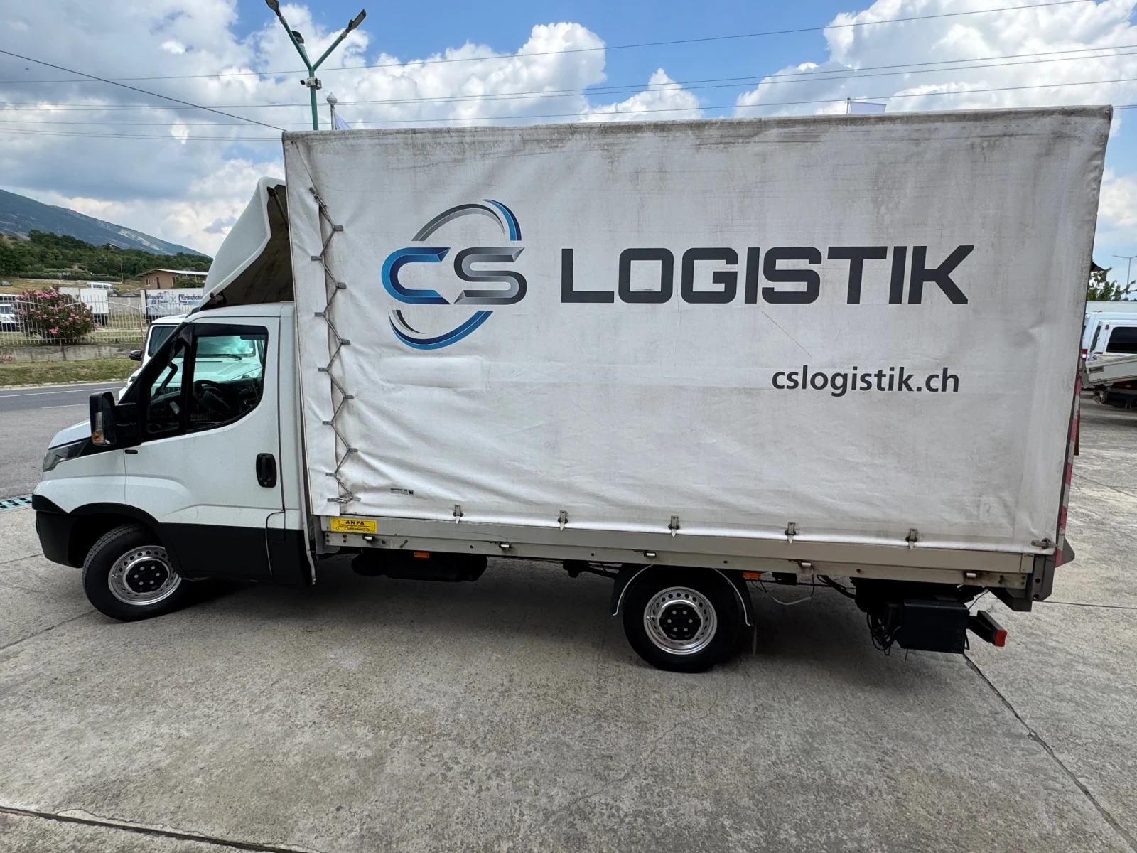 Iveco Daily 3.0HPI* 35S17* Euro5b* Климатик* Падащ борд - изображение 6