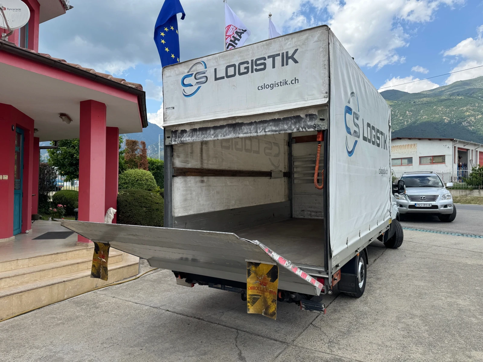 Iveco Daily 3.0HPI* 35S17* Euro5b* Климатик* Падащ борд - изображение 10