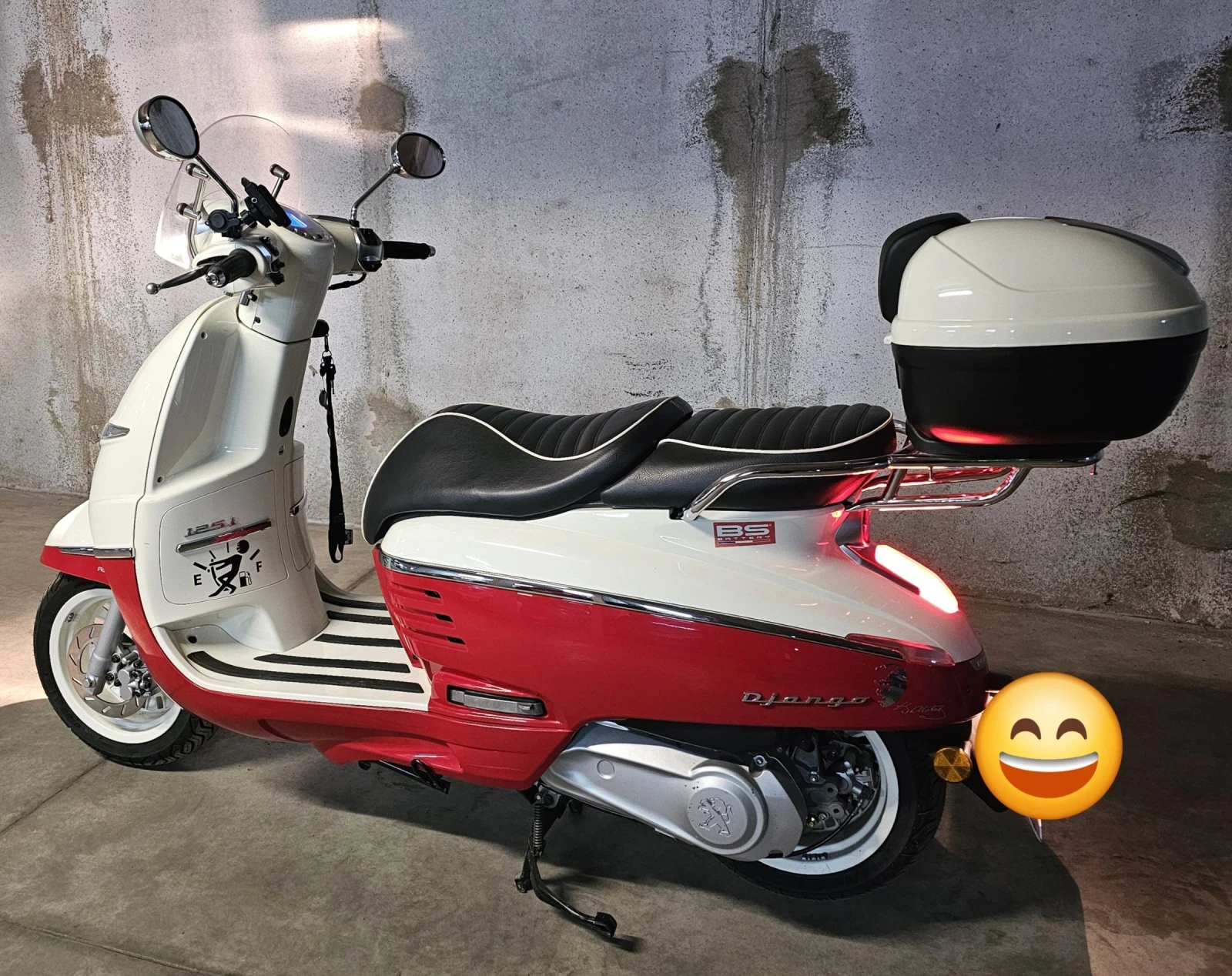 Peugeot Django