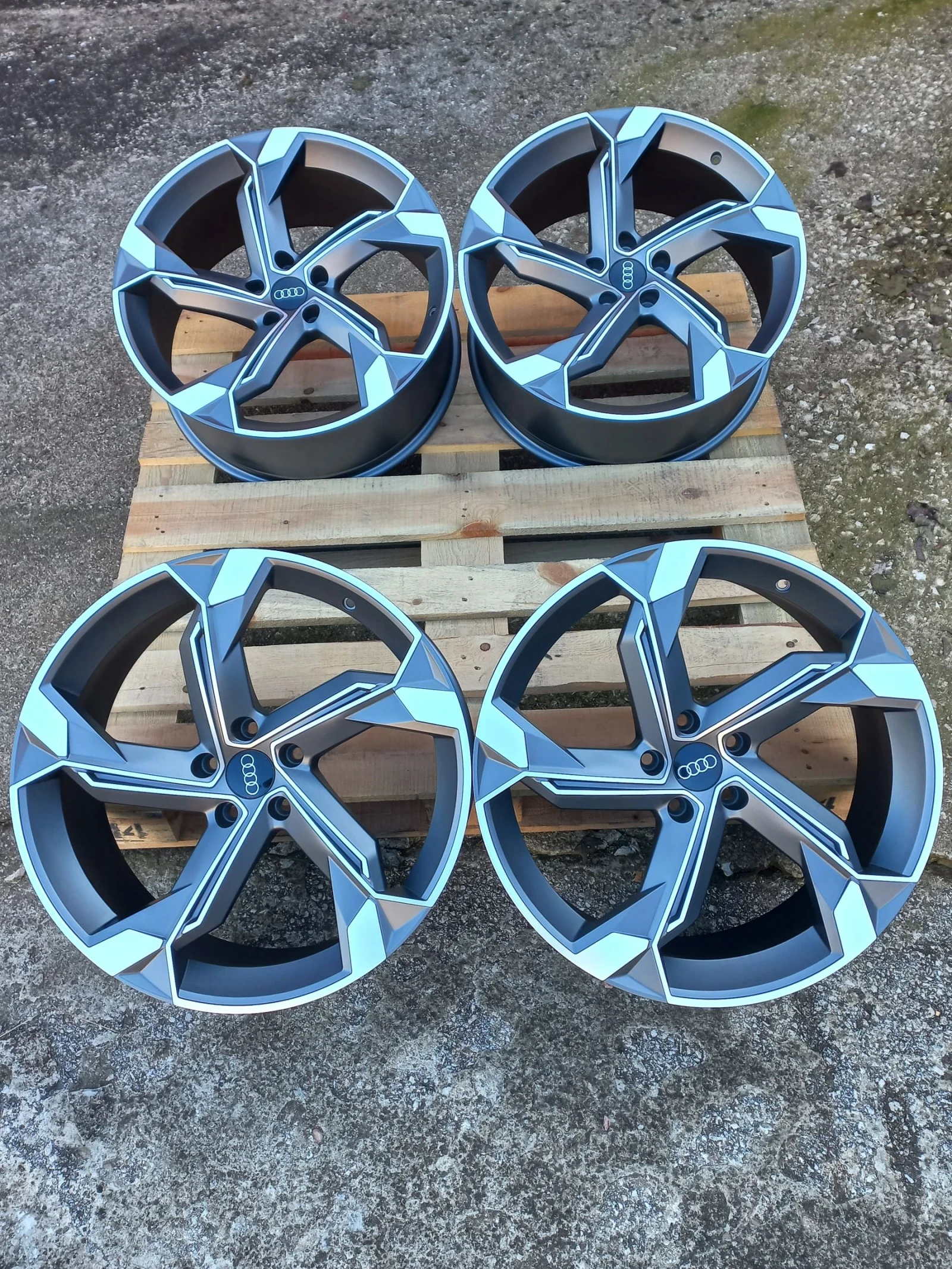 Джанти за Audi, снимка 1 - Гуми и джанти - 53756227